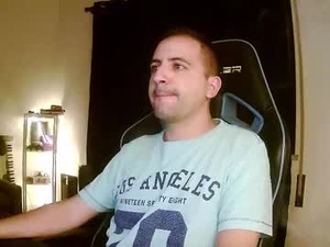 dark_passengerr's webcam