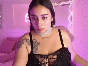 darling_tay's webcam