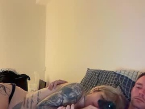 deepnikkiandchris's webcam