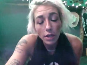 deeztitties69's webcam
