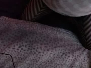 dicklovingslut69's webcam