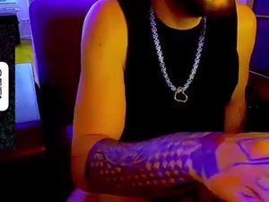 dicktator030's webcam