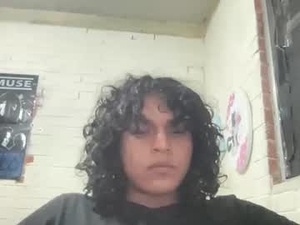 dieciochocentimetross's webcam
