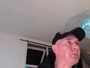 dillonmoss's webcam