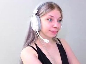 divine_bunny's webcam