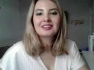 divine_whisper's webcam