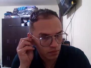 doblewyosk69g's webcam