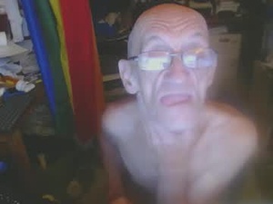 doghouse2021275405's webcam