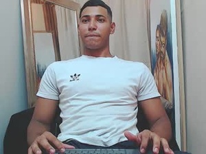 drake_cerra's webcam