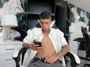 drop_sex's webcam