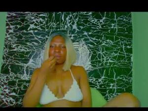 ebony_drip's webcam