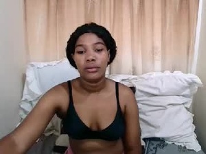 ebonydream00's webcam