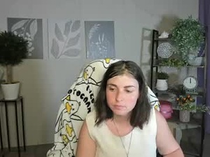 elara_starfall's webcam