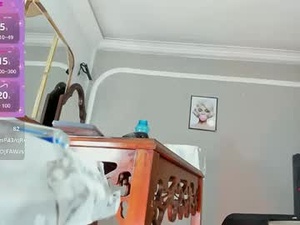 eliannis_xxx's webcam