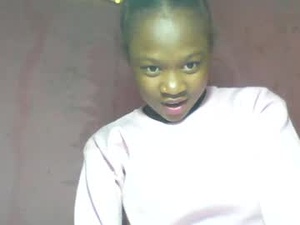elinahhot1's webcam