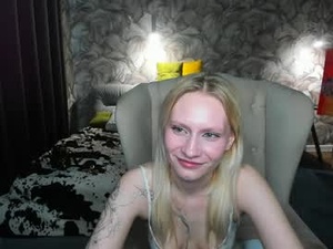 elizabeth_adamss's webcam
