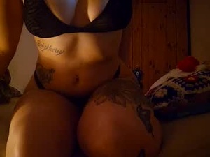ellababy94's webcam