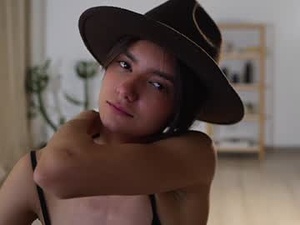 ellelure_'s webcam