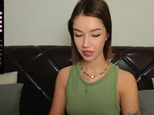 ellie_miller_'s webcam