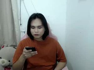 emeraldasian1's webcam
