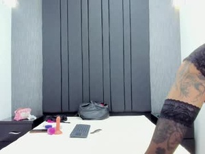 emily_collins69's webcam