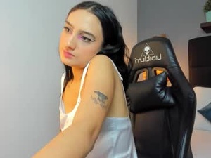 emma_hiltonn_'s webcam