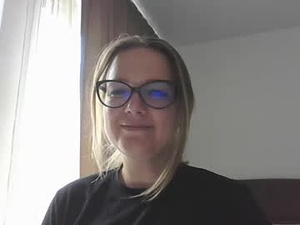 emma_misty_'s webcam
