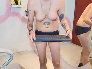 emmajhonss_'s webcam