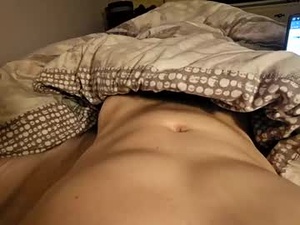 enjoyallzxx's webcam
