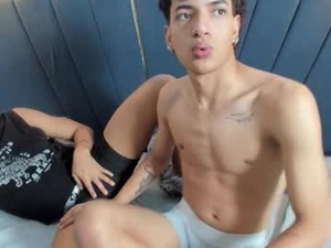 enzo_love18's webcam