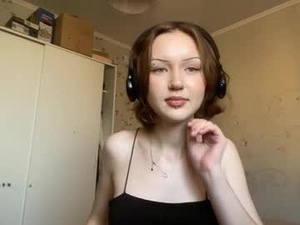 erlinafrary's webcam