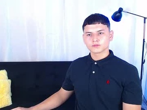 estebancum18's webcam