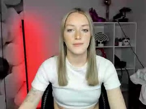evelynblond's webcam
