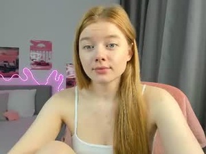 evie_tomioka's webcam