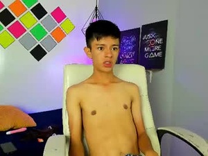 fem_danny7's webcam