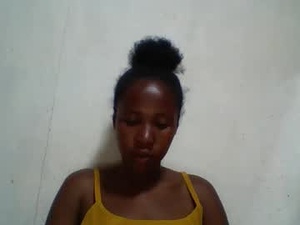 fiarisoazzh's webcam