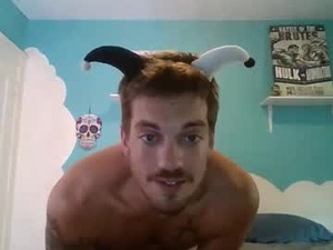 firmhands95's webcam