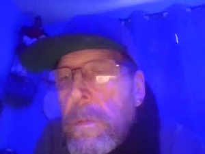 fistfull0704942's webcam