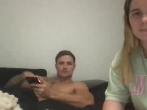 fit_freak24's webcam