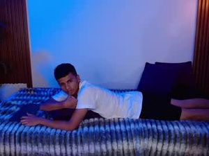 frankyy_18's webcam