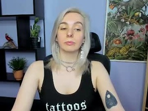 freeanne's webcam