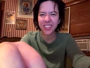 freethebirdclouds's webcam