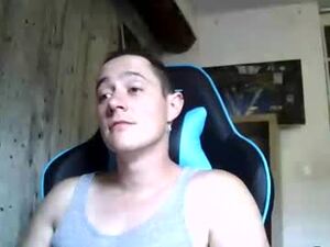 frenchhornybibs's webcam