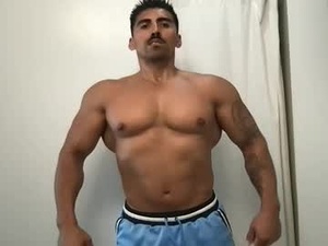 georgelopezfit's webcam