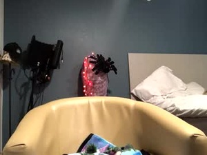 girlypoptrans's webcam