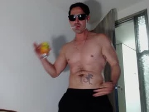 gloriohard's webcam
