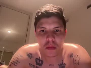 goldenlatin111's webcam