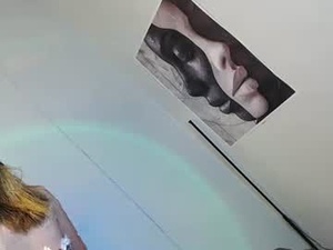 goldensiren28's webcam