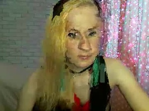 goldenworld_bi_car's webcam