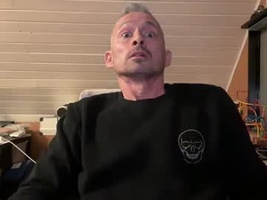 greatpleasurestick's webcam
